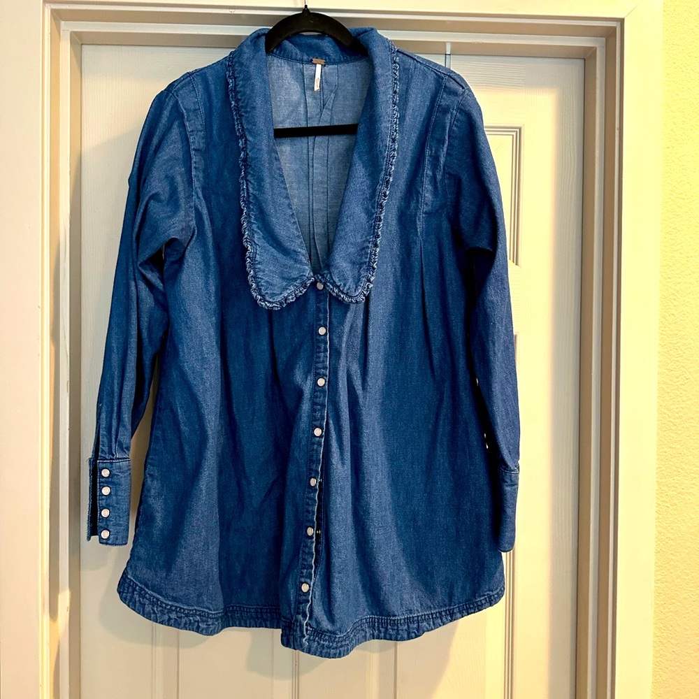 Free People Artist smock, denim with pearlized snaps